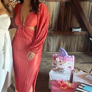 Women’s MIDI/Maxi dress